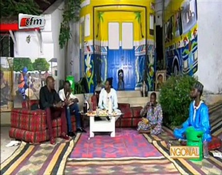 Vidéo intégrale Papiss Demba Cissé ... De Jaraaf en Chine en passant par l'Equipe Nationale, il dit tout.... Ecoutez