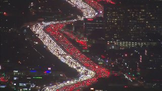 A huge traffic jam on the freeway in West Los Angeles