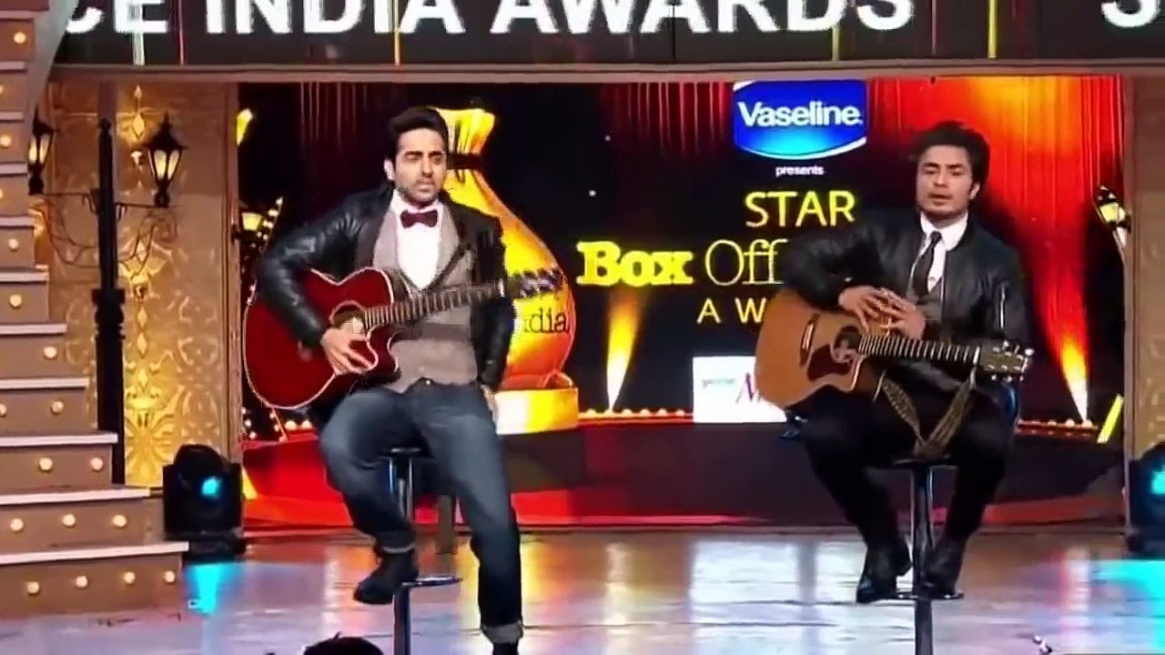 Ali Zafar Live with Ayushmann Khurrana together live at award show
