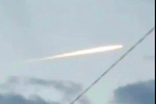 MOMENTS AFTER THE EARTHQUAKE THIS UFO OR METEOR APPEARS IN THE SKY OVER JAPAN
