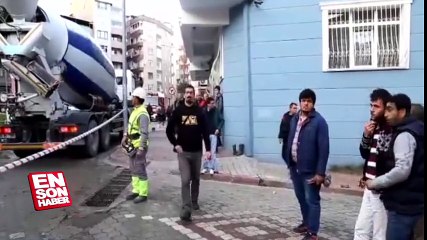 Samsun'da inşaat iskelesi çöktü: 3 yaralı