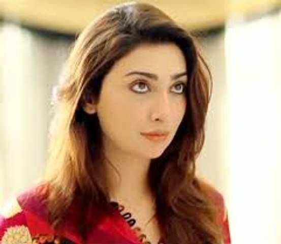 معروف اداکارہ عائشہ خان کے گھر پولیس کا چھاپہ