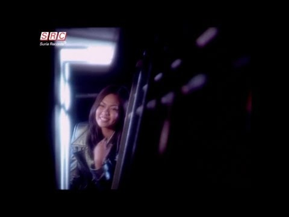 Liza Hanim - Antara Kita (Official Music Video - HD)