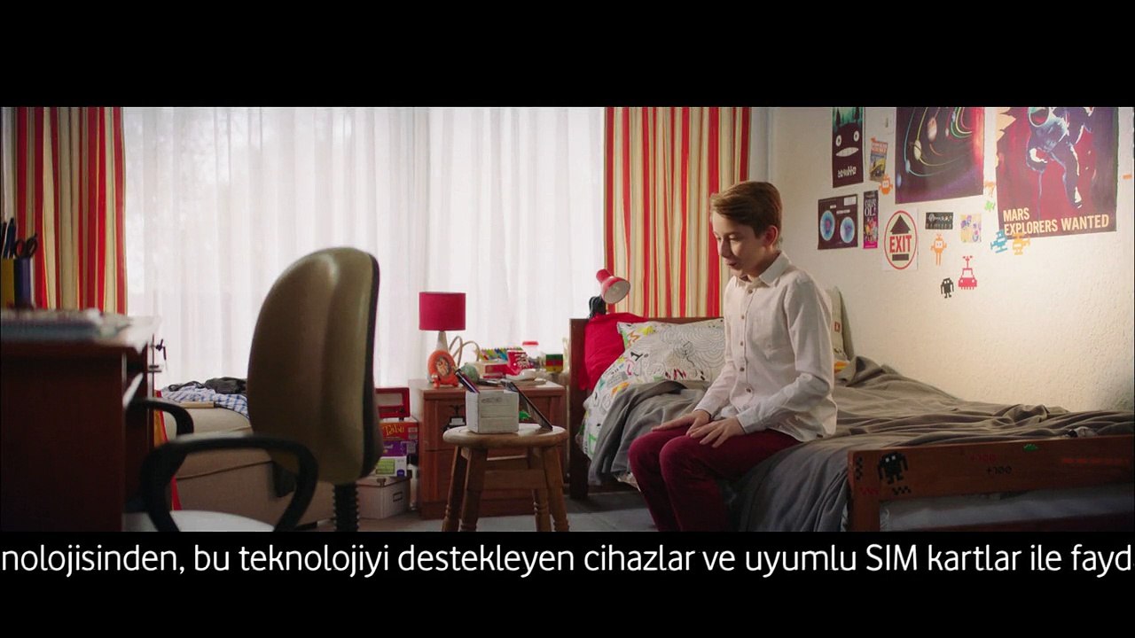 Vodafone - 4bucakG - Başka Dilde Aşk İşaret Dili Reklamı