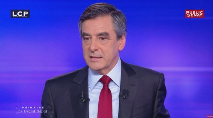 François Fillon: "On enlève Clovis, Jeanne d'Arc, Voltaire" des livres d'histoire