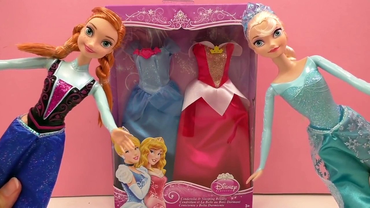 Les robes de la Belle au bois dormant et de Cendrillon  Elsa et Anna