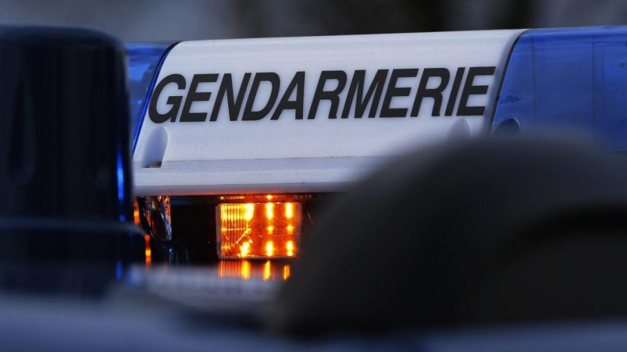 Francia: in salvo i religiosi tenuti in ostaggio vicino Montpellier, sospetto in fuga