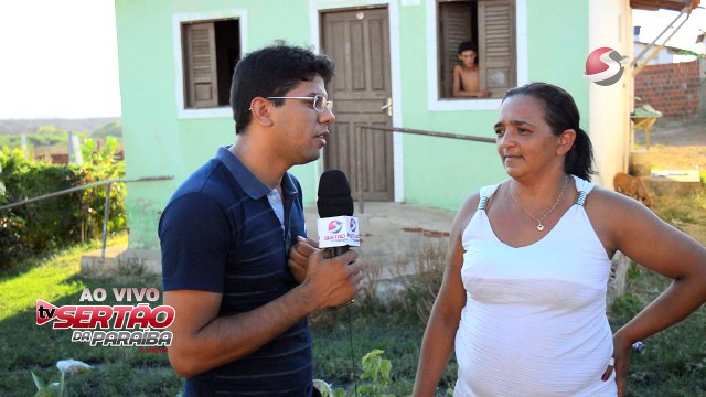 Moradores do Conjunto CEHAP fazem denúncia sobre Esgoto estourado há mais de 2 meses.