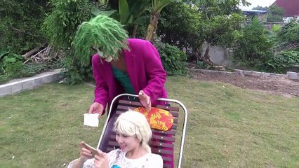 Spiderman and Frozen Elsa RACING CARS vs Joker and Catwomen Play p2