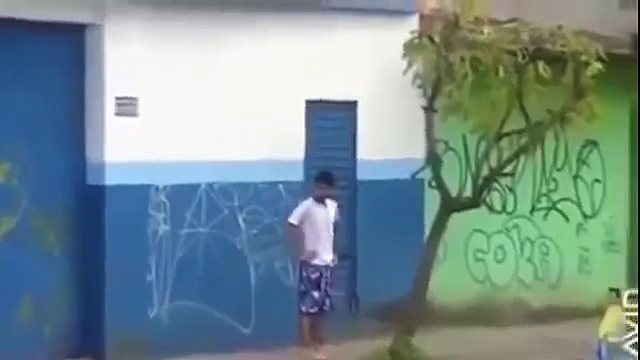 Funny Video Colaj - Videoclipuri Comice
