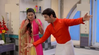 Kasam Tere Pyaar Ki 27th November 2016| News MALAIKA hai Kabab mein Haddi