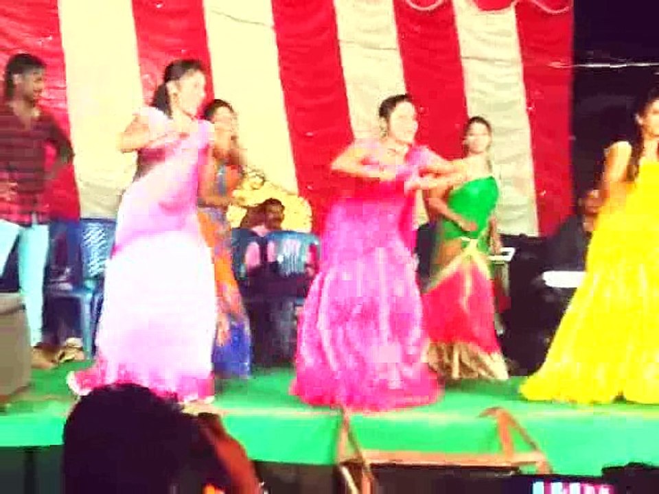 Chekka chekka Stage Recording Dance