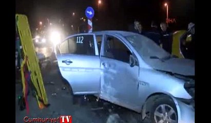 Üsküdar'da trafik kazası: 3 polis yaralı