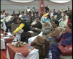 Larki Ne Hamid Mir Se Kia Sawal Ker Dia Keh Sab Ne Shor Macha Dia...