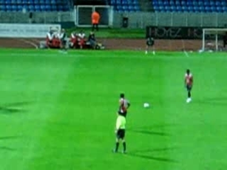 Lille - Monaco [Coup franc de Bastos]