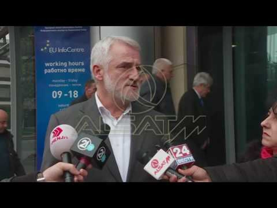 Ahmeti: Shqipja do zgjidhet shkallë-shkallë; Thaçi: Instituti për shqipen, cirk nga Ahmeti