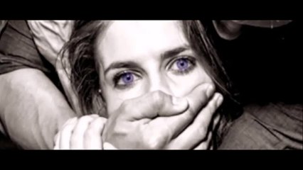 پسر جوان از کانال کولر وارد اتاق خوابم شد و به زور با من خوابید