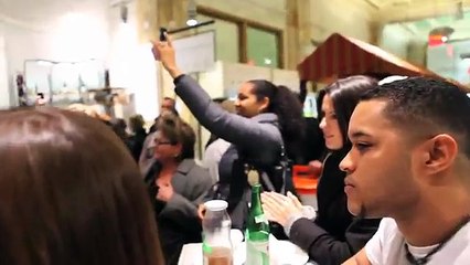 Is eating a pizza, no one suspects that is going to create panic