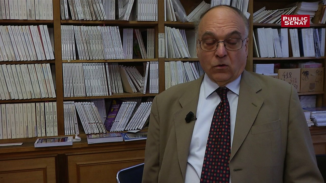 "Les éditeurs des manuels scolaires choisissent des spécialistes"