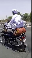 Don Ka Intzar 12 Mulkon Ki Police Kur Rhi