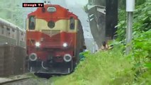 Indian viral video 2016 - Top 10 Lucky People Escape Train Hit Compilation -Whatsapp Most Video