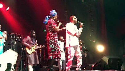 Yousou Ndour et  Angélique Kidjo reprennent "Get Up, Stand Up" de Bob Marley