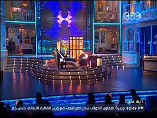 عمرو مصطفى يسخر من احلام