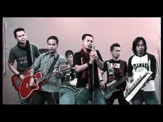 SOFAZ - Bukan Di Sini (Official Music Video - HD)