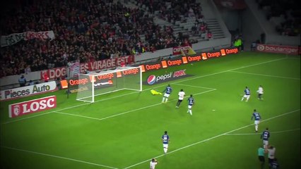 Ibrahima Amadou quase marca um dos golos do ano