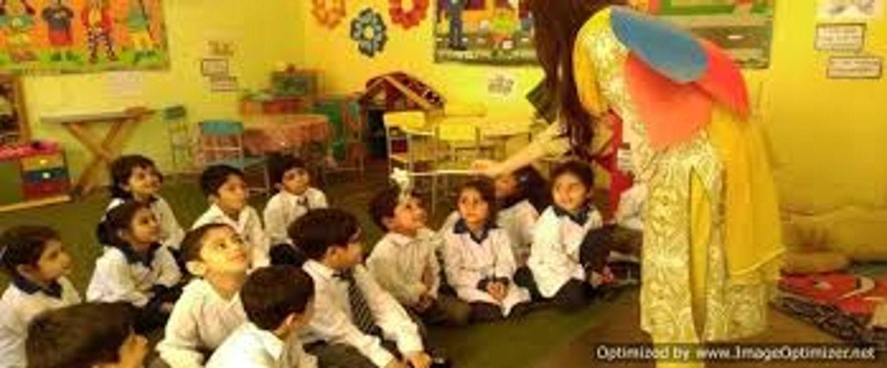 Private university of Gujranwala turned into battle field