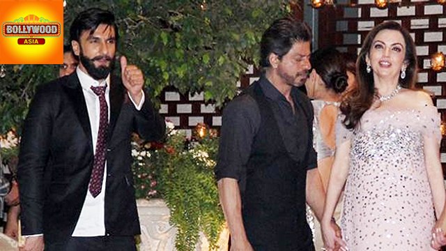 Shahrukh Khan Avoids Ranveer Singh | Nita Ambani Niece's Pre-Wedding Party | Bollywood Asia