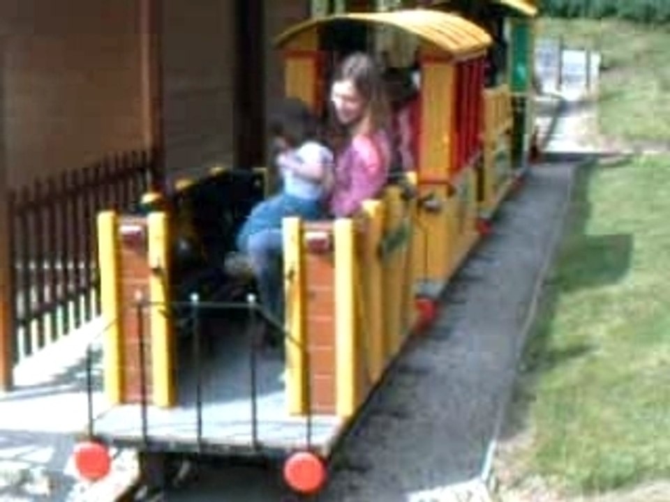 Tit train.