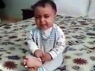 ‫عمر8 ماہ اور حرکتیں چیک کریں ذرا ہاہاہا ہنسی آ جائے گی‬