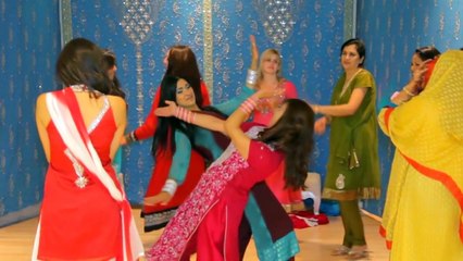 Pakistani Wedding Indoor and Outdoor Cinematic Highlights - Best Pakistani Wedding 2016 HD