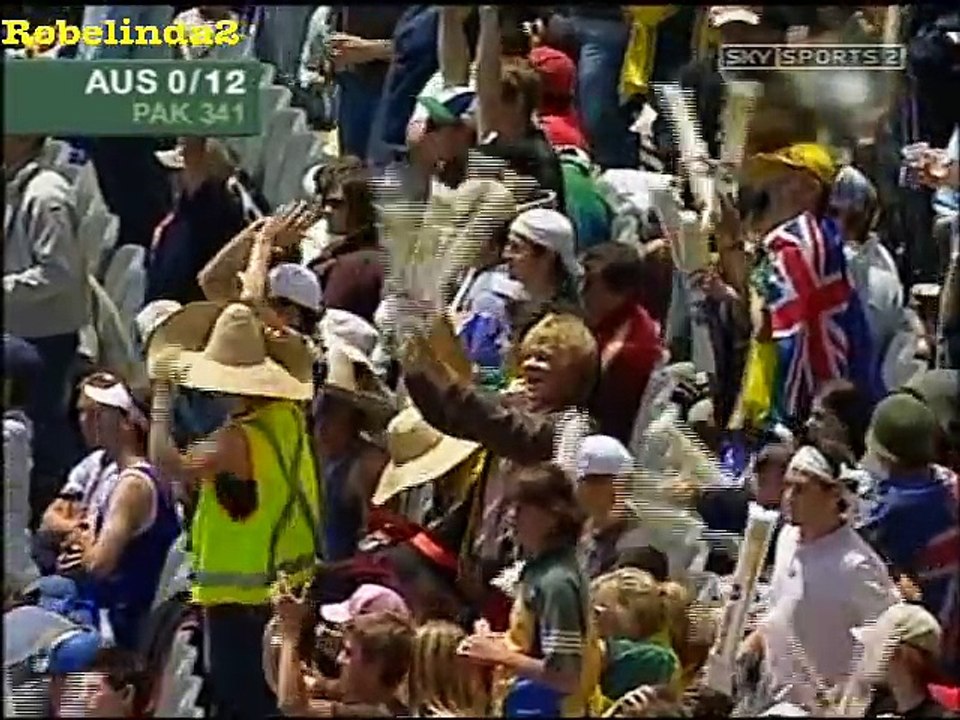 Shoaib Akhtar PISSED OFF with Kamran Akmal for dropping an easy catch