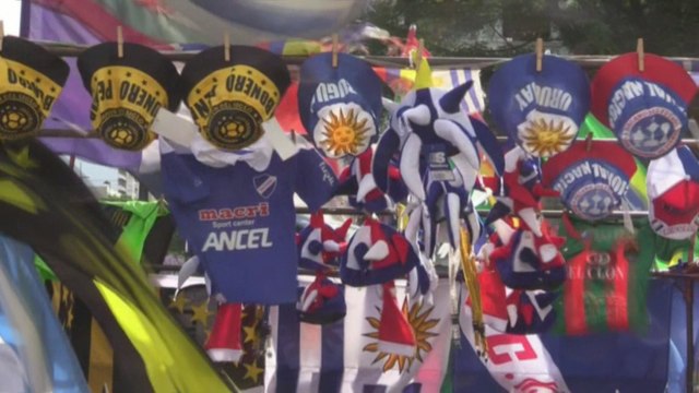 Peñarol y Nacional disputan un clásico uruguayo marcado por la violencia y la seguridad