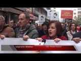Marsh protestues në Gjakovë për Astrit Deharin - Lajme