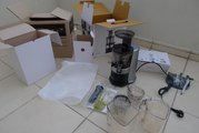 Unboxing Hurom Slow Juicer H-AB-BBE17