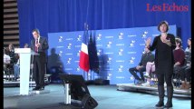 Les interprètes en langue des signes du meeting de François Fillon