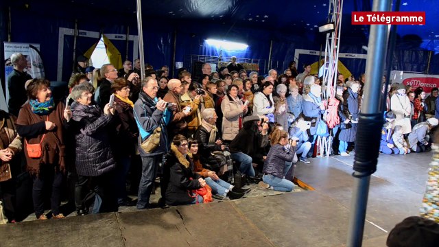 Quimper. Le défilé à la mode recyclée