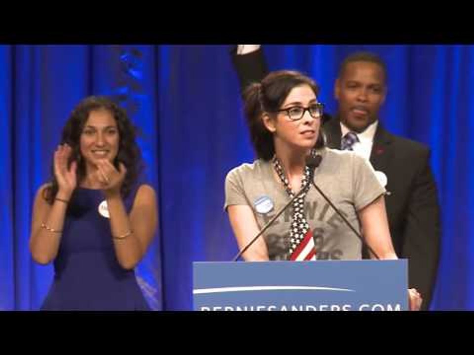 Sarah Silverman Introduces Bernie Sanders in L.A.