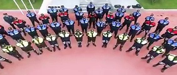 Urimi i Policise Tirane: Gezuar Festat!