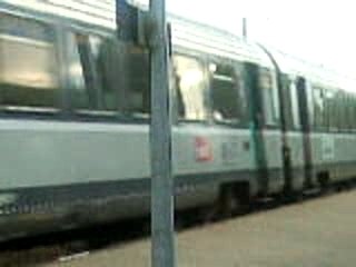 passe de train dans une gare