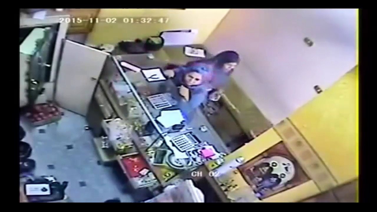 اسرع سرقة فى مصر ورد فعل غير متوقع من السارقة !