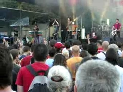 CALVIN HARRIS - THIS IS THE INDUSTRY - ROCK EN SEINE 2007