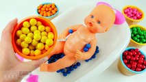 Baby Doll Learn Colors Bubble Gum Bathtime in Real Life - Fun & Creative Gumballs Pretend Playing