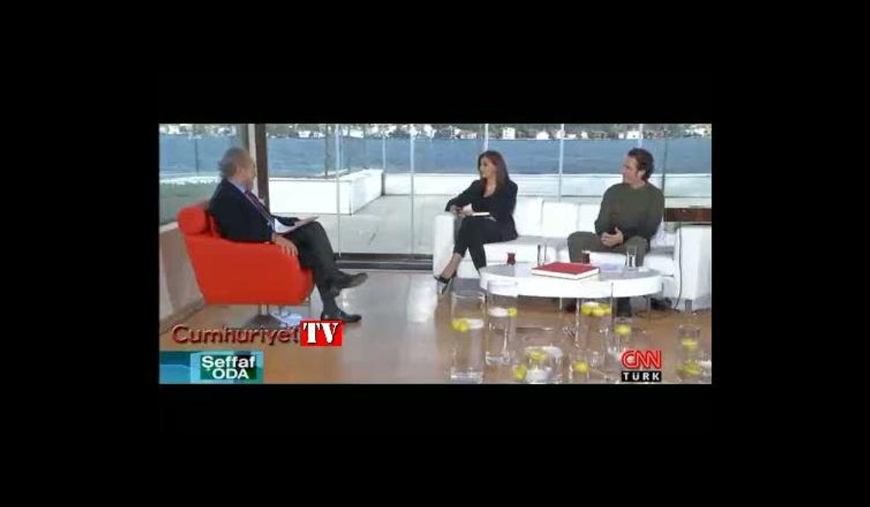 Hande Fırat Aydın Doğan'a rağmen canlı yayında yine söyledi