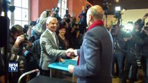 Primaire: Alain Juppé, très amer à la sortie du bureau de votes