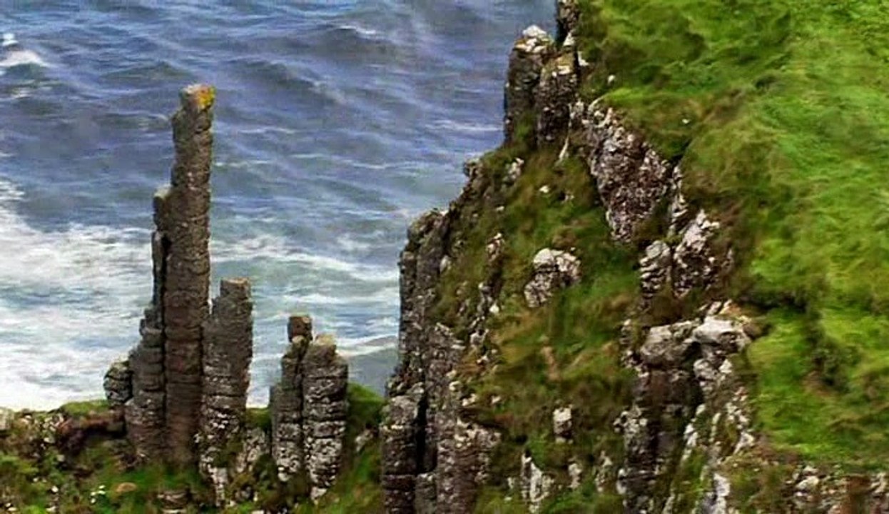 Great British Railway Journeys - S03E25 - Goes To Ireland - Ballymoney To Londonderry