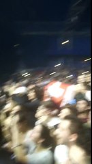 Serge Aurier se fait recadrer par Omar Sy en plein concert de DJ Snake !